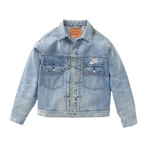 LEVI'S x Nike Denim Trucker Jacket Light Indigo Mens Small New
